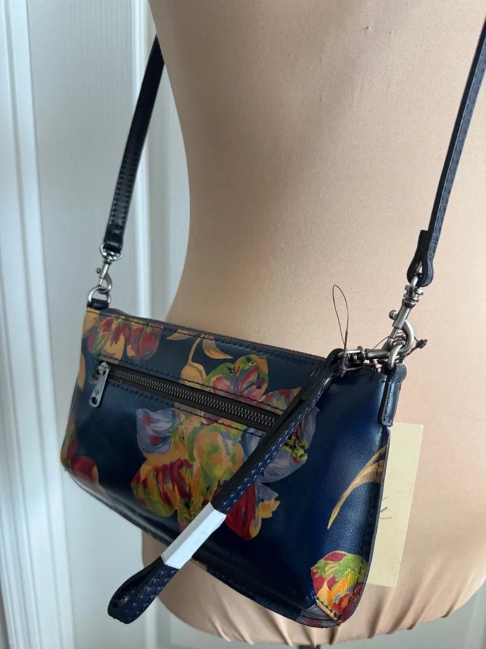 Patricia Nash Laurina Leather Floral Le Fleur Blue Wristlet Crossbody Clutch Bag